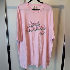 “Do as dreamers do” graphic tshirt